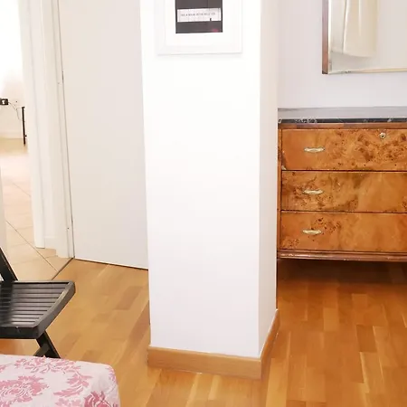 Apartment Railway *